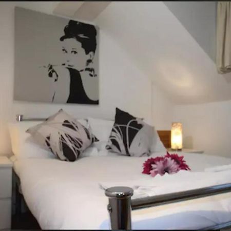 Apartasuites London Emerald Екстериор снимка