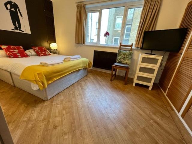 Apartasuites London Emerald Екстериор снимка